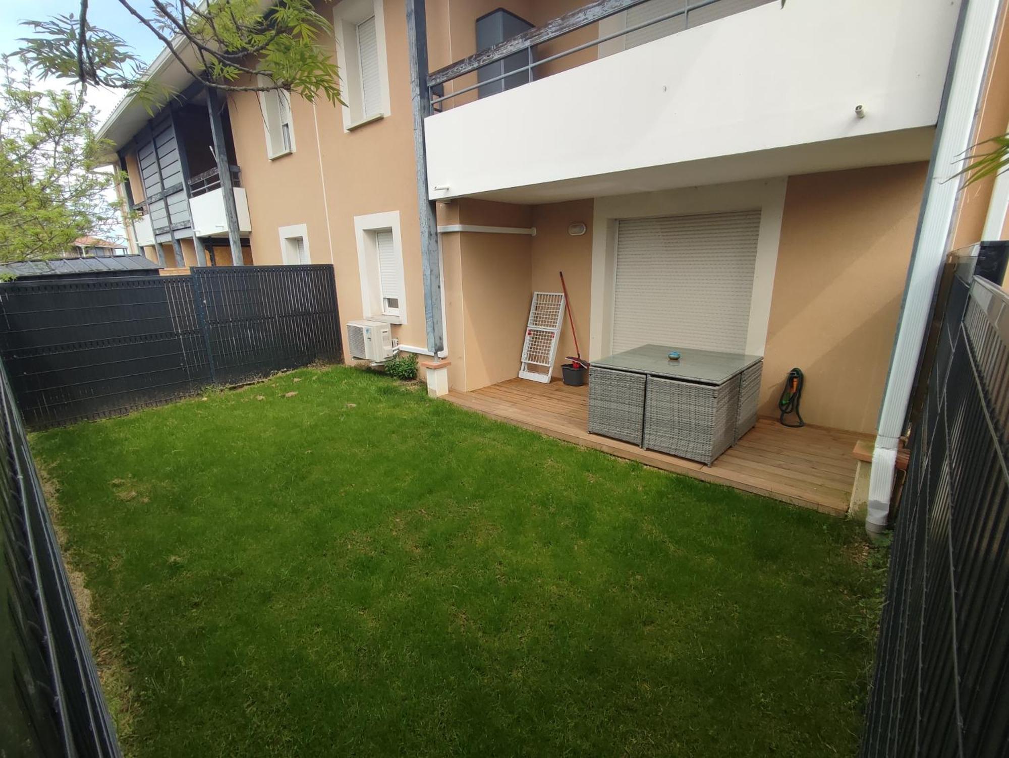 Appartement T2 Avec Jardin Proche Aeroport, Airbus, Meet à Daux Extérieur photo